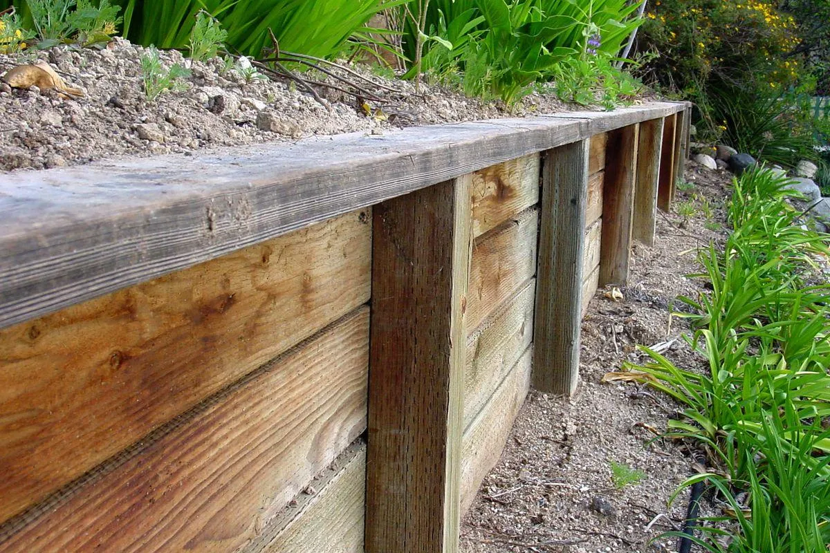 Concrete sleeper retaining wall on a sloped block